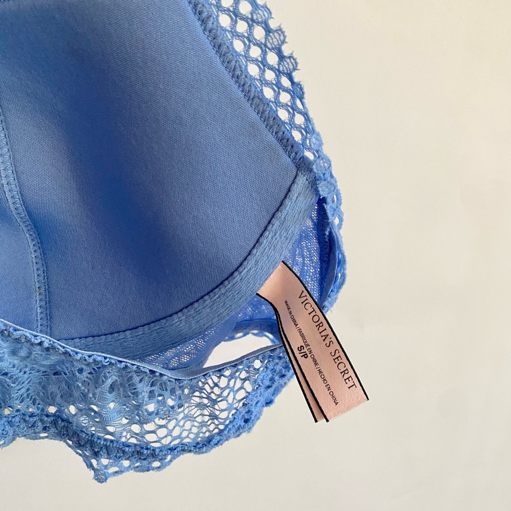 Women's Victoria's Secret Lace Bralette - Picture 4 of 4
